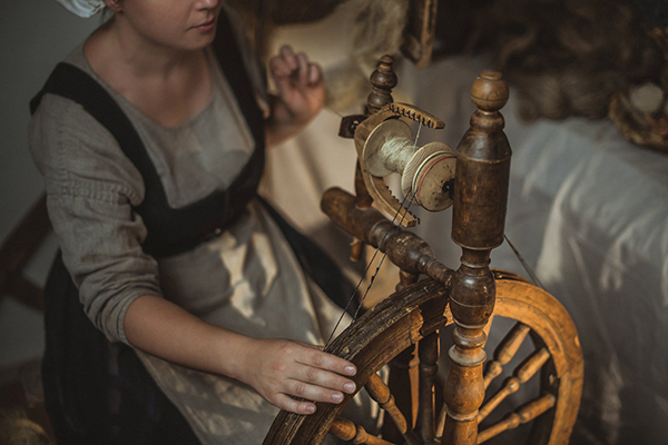 Какова пряха, такова на ней и рубаха Какова пряха, такова на ней и рубаха