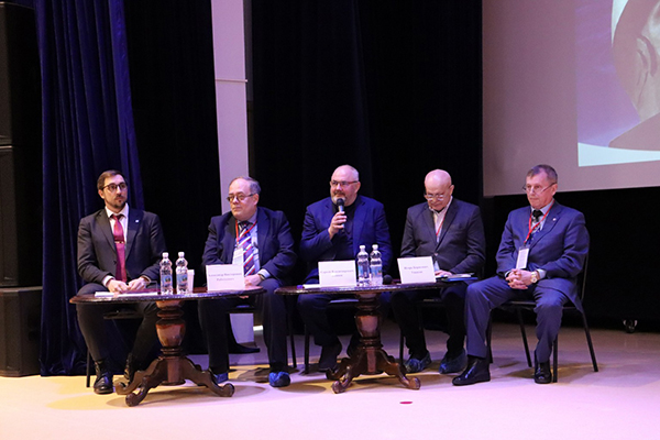 Стартовала научная часть Гагаринских чтений Стартовала научная часть Гагаринских чтений