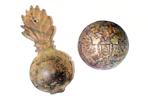 Гренада и пуговица