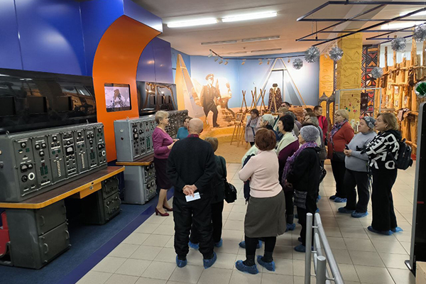 Гости Музея - члены общества инвалидов «Северное Медведково» Гости Музея - члены общества инвалидов «Северное Медведково»