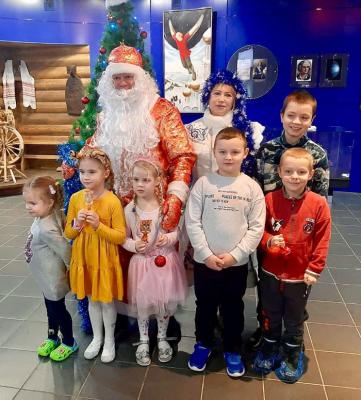 Новый год в опасности… или Новогоднее путешествие инопланетян Новый год в опасности… или Новогоднее путешествие инопланетян