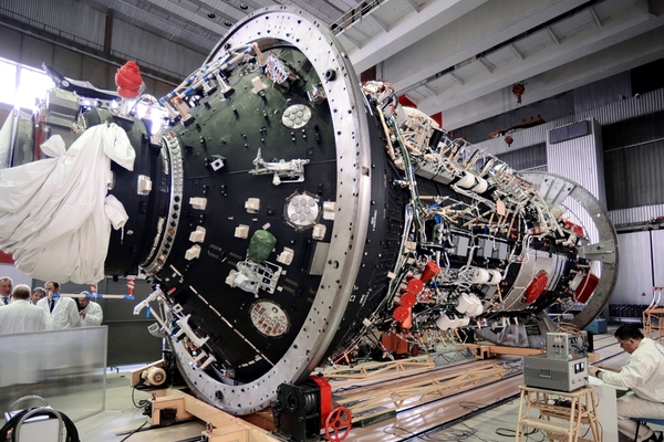 Наше Будущее – в переосмыслении прошлого и движении вперёд. Наше Будущее – в переосмыслении прошлого и движении вперёд.