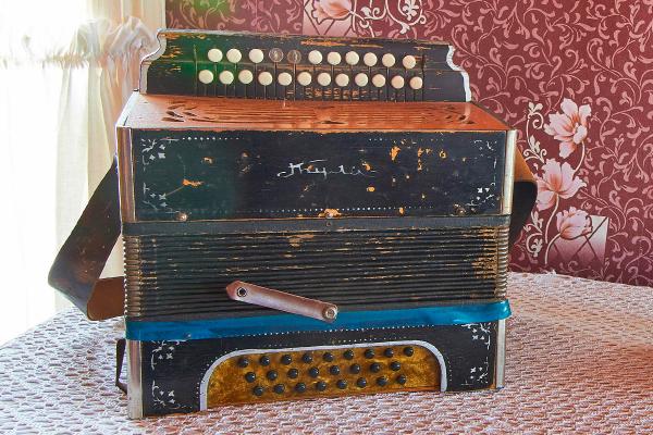 Гармонь Алексея Ивановича Гагарина