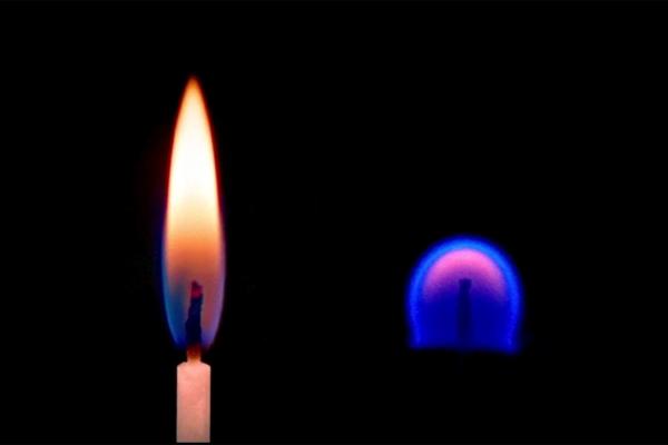 Как горит спичка в космосе