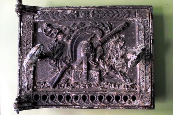 История на печных дверцах