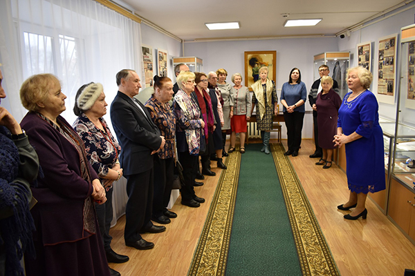 «Икары гибнут на лету…»