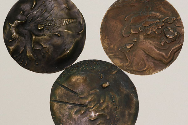 Д.Ф. Терехов Цикл двусторонних медалей, посвященных освоению космического пространства «Прорыв»