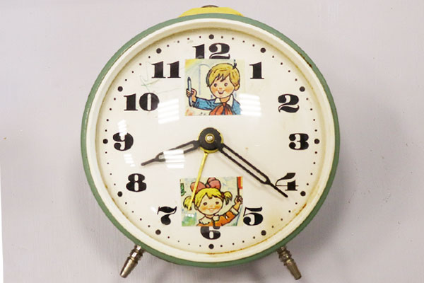 Часы-будильник «Янтарь»