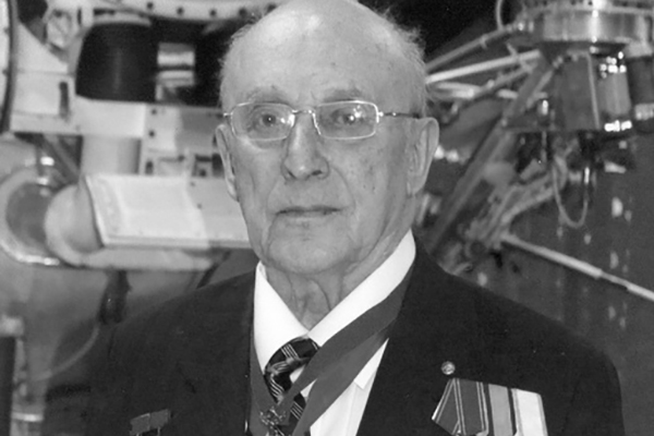 Олег Генрихович Ивановский - ведущий конструктор космической техники