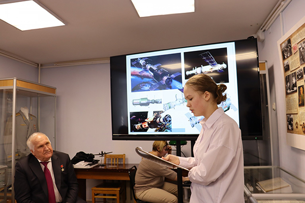 Секция «Космонавтика и молодежь»