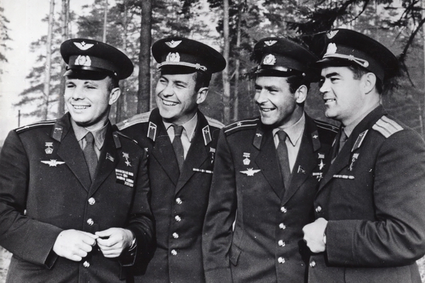 Первые Первые