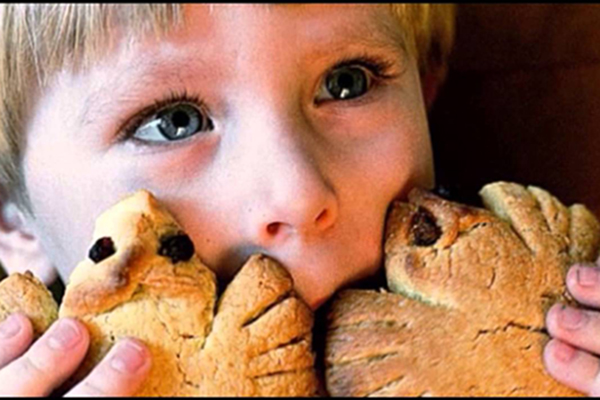 Жаворонки прилетите, красну весну принесите