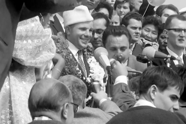 Юрий Гагарин на орбите фестиваля Юрий Гагарин на орбите фестиваля