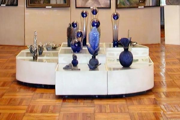 Уникальное стекло Г.А. Антоновой в фондах музея-заповедника Ю.А. Гагарина Уникальное стекло Г.А. Антоновой в фондах музея-заповедника Ю.А. Гагарина