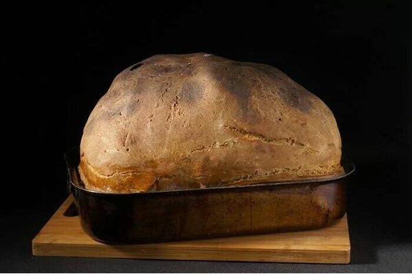 Окорок в ржаном тесте по-гагарински Окорок в ржаном тесте по-гагарински