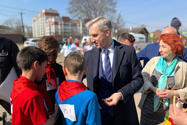 Врио губернатора Василий Анохин в День космонавтики посетил город Гагарин – родину первого космонавта планеты